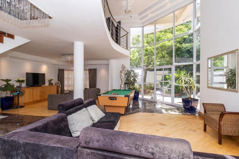 To Let 4 Bedroom Property for Rent in Constantia Western Cape